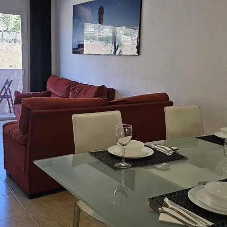 Apartamento Con Piscina Y Cerca De L